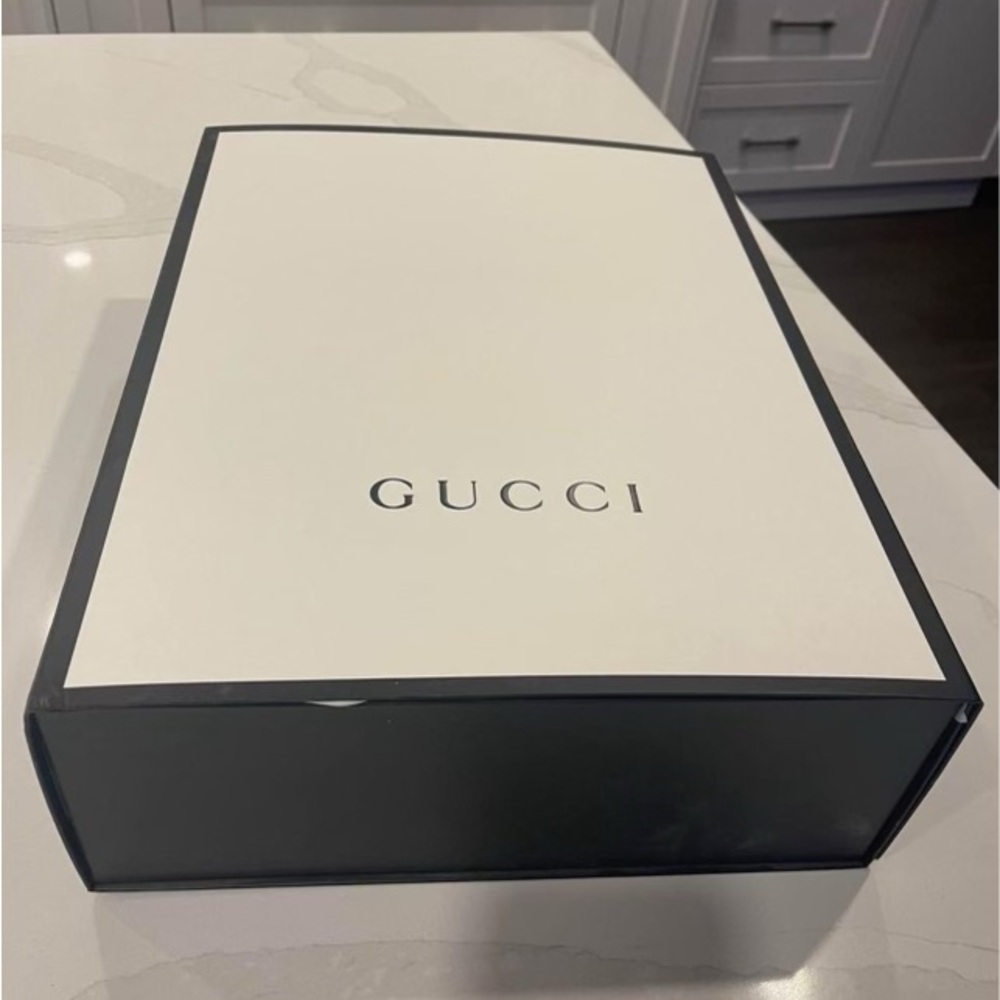 Gucci Cream and Brown Shoulder Bag with Gold Chain - Picture 6 of 6